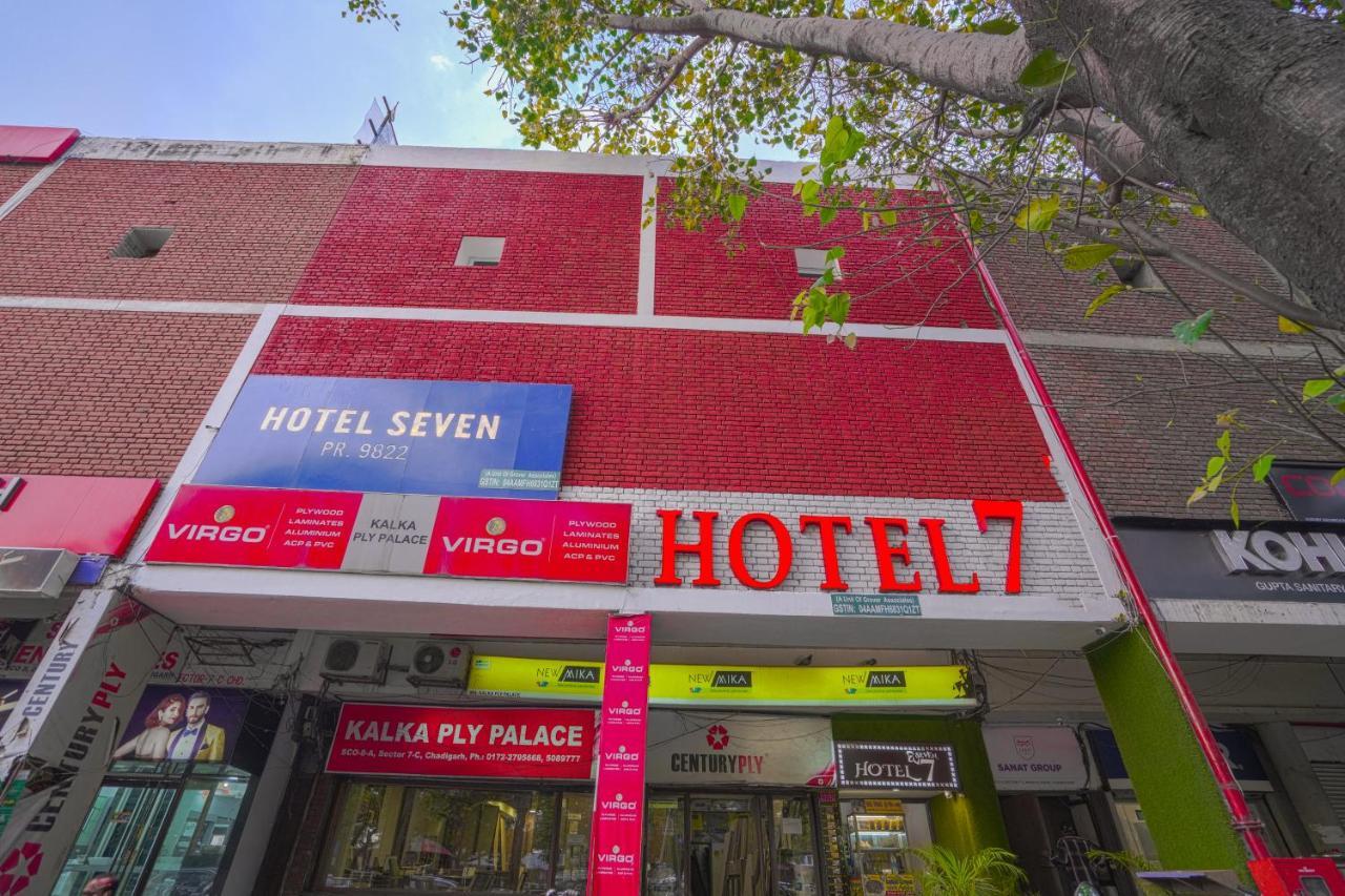 Hotel Seven- Center Of City Чандигарх Экстерьер фото